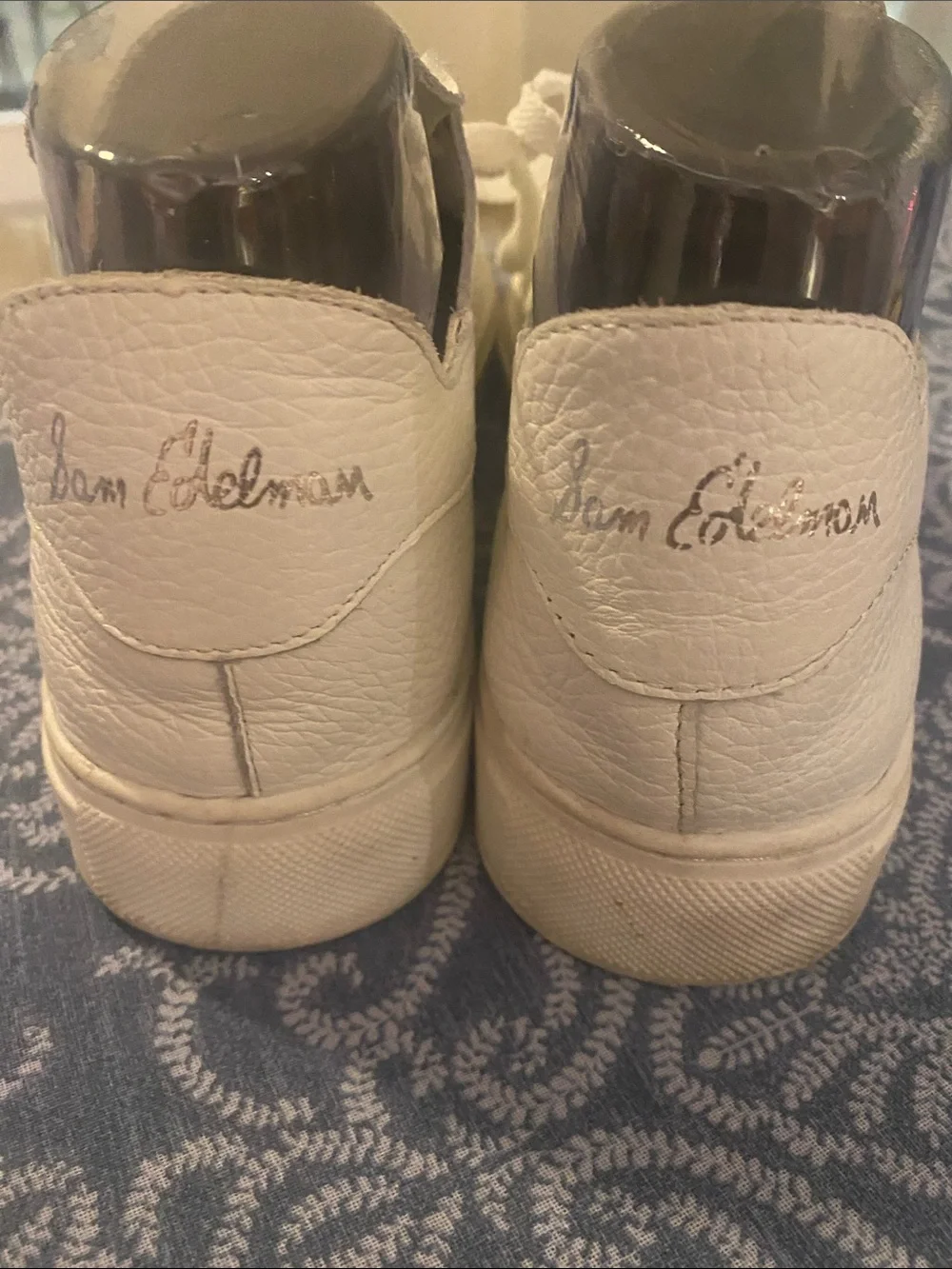 Sam Edelman White  Leather Sneakers.  Size 9